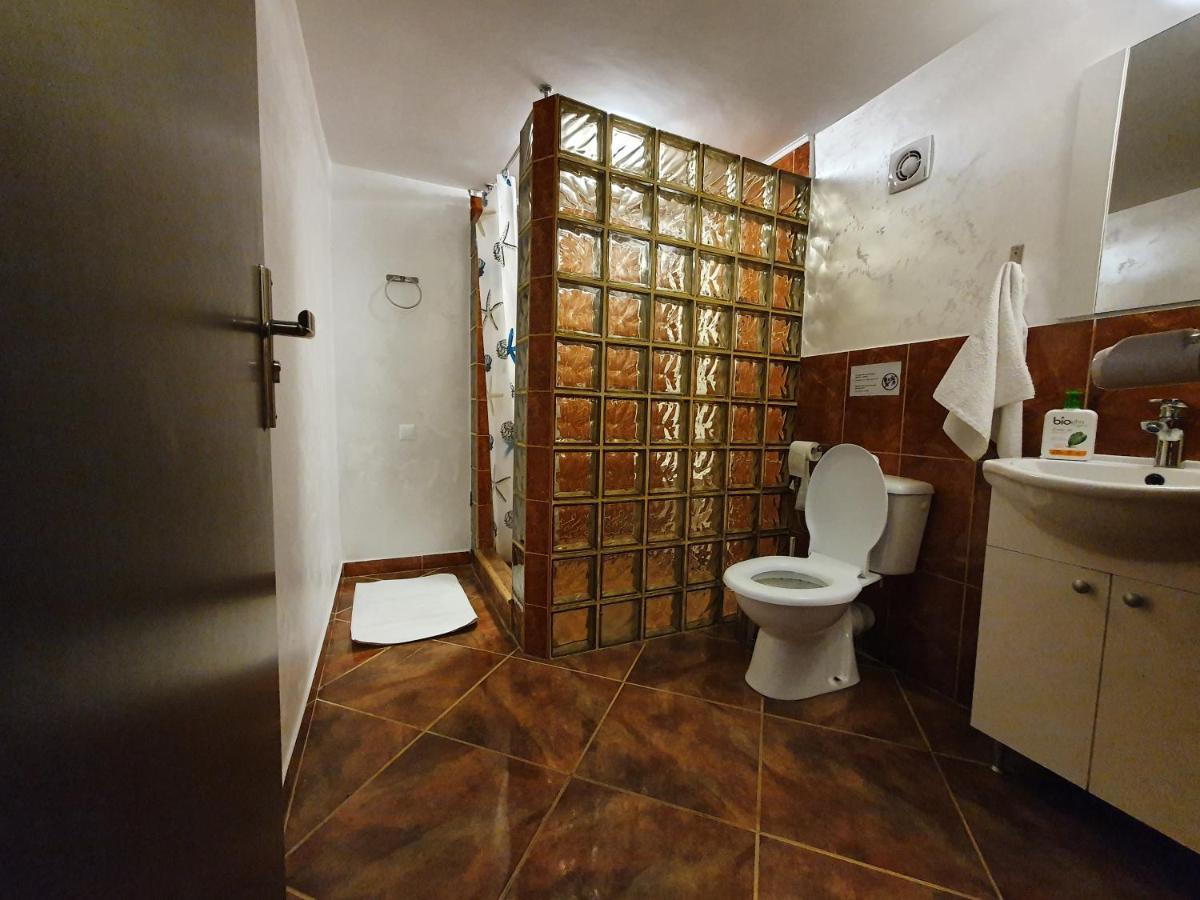 Vila Karina Teşila Esterno foto